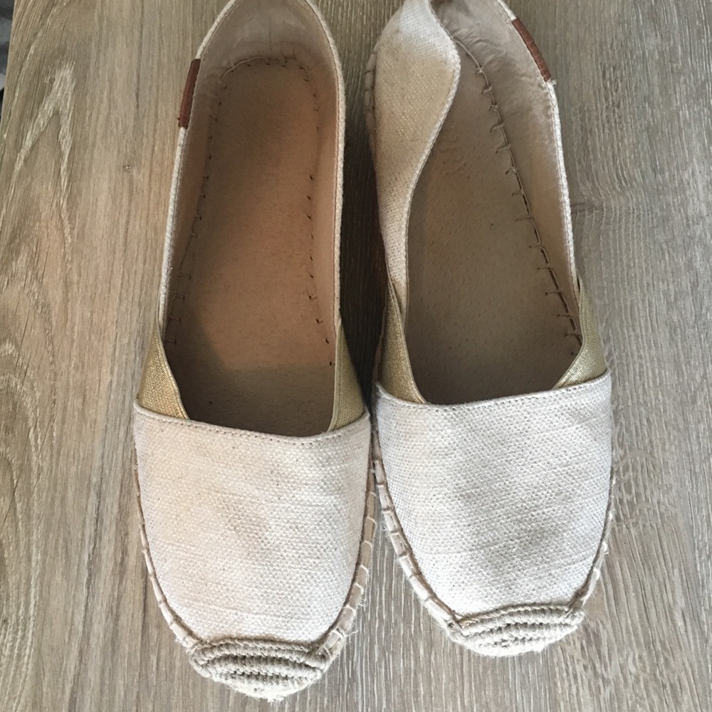Sperry’s - Picture 4 of 6